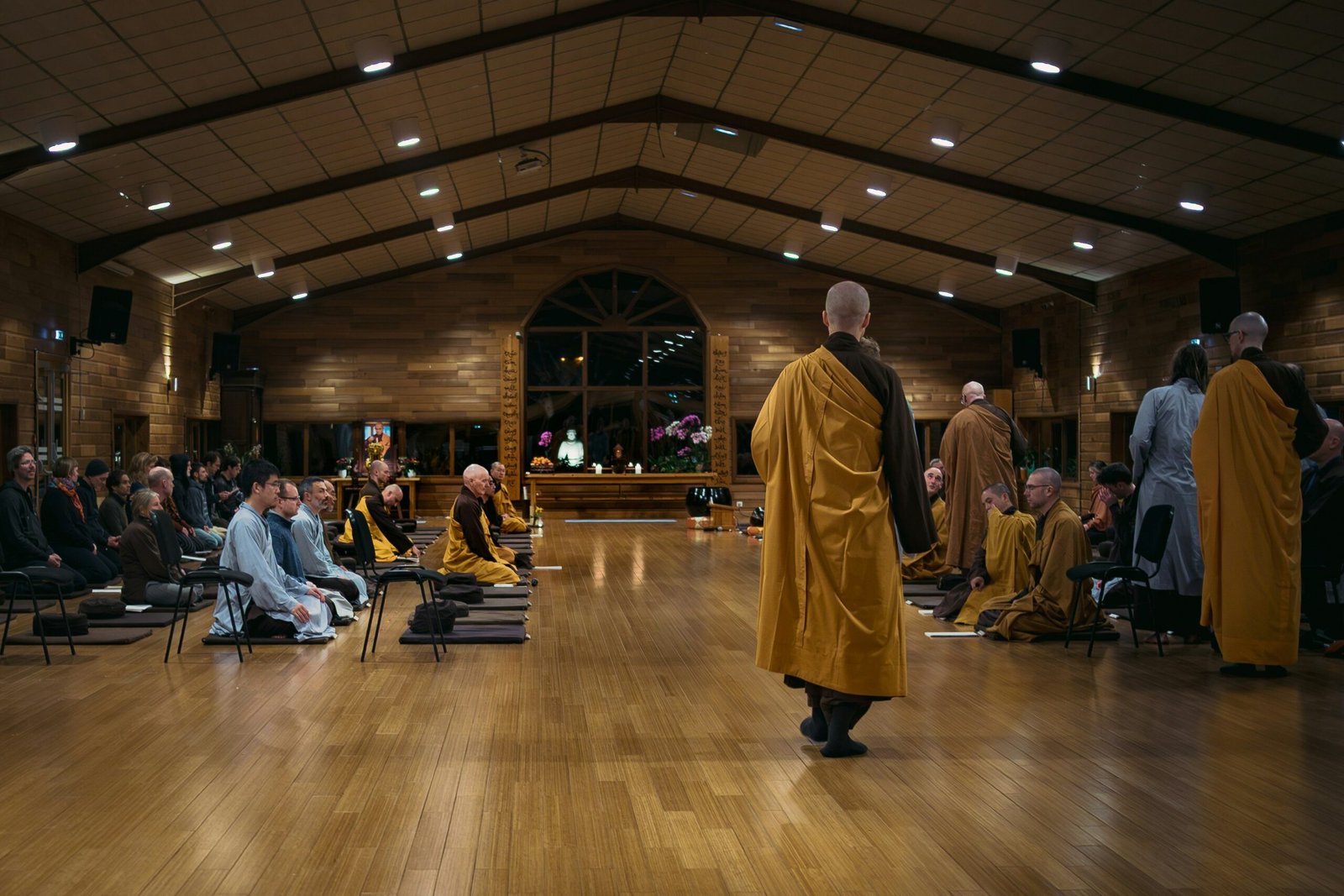 Graph showing 77% of adults experience physical symptoms due to stress