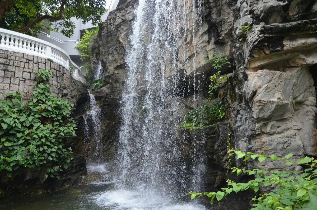 How Zen Water Features Can Transform Your Space and Inner Peace