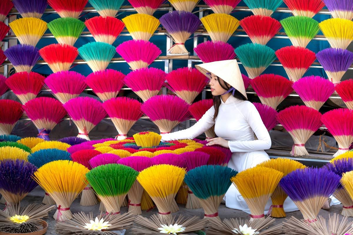 Zen Color Psychology: How the Right Hues Can Bring Inner Peace